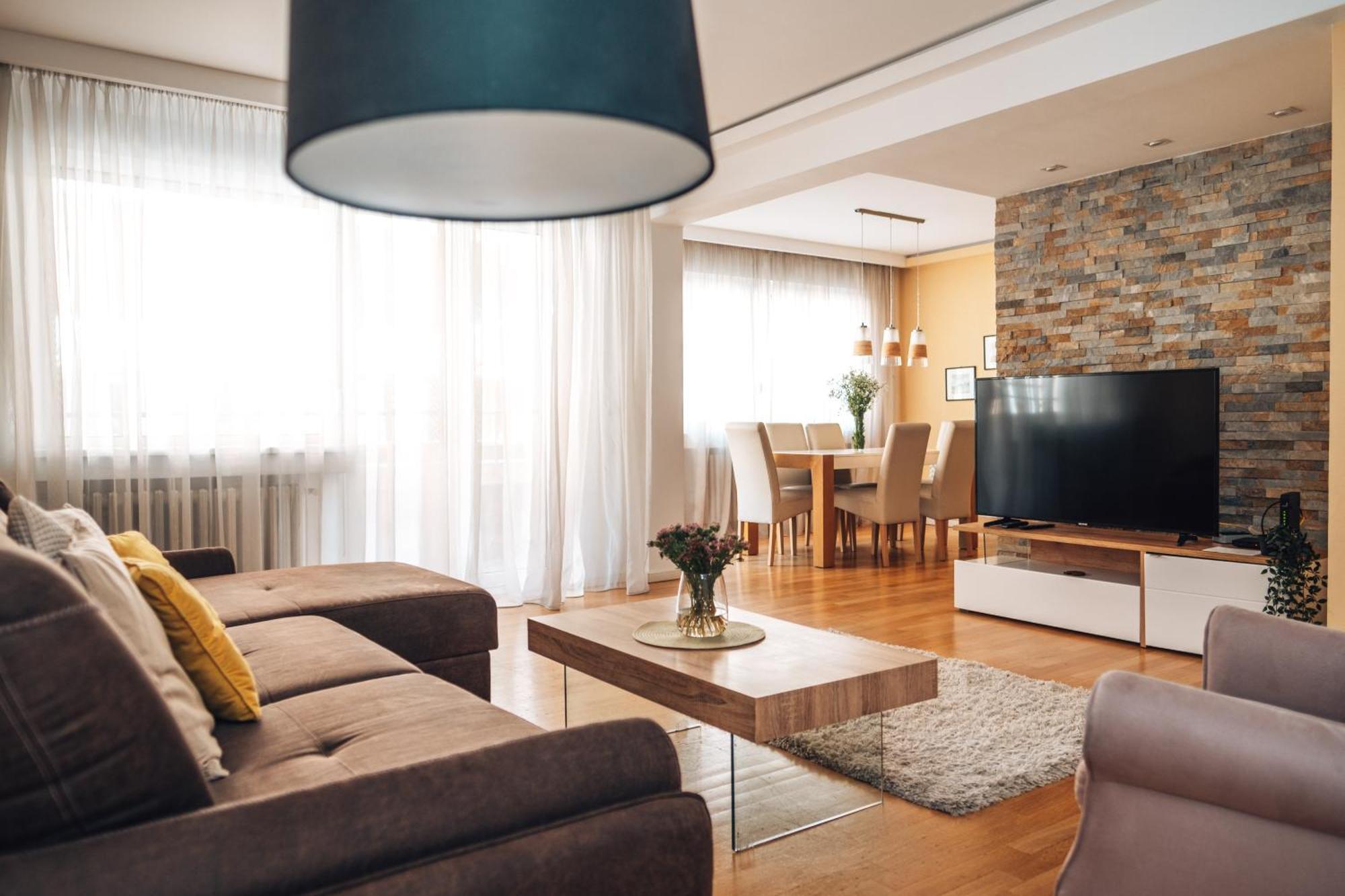 Crown Central Three Bedroom Apartment بلغراد المظهر الخارجي الصورة
