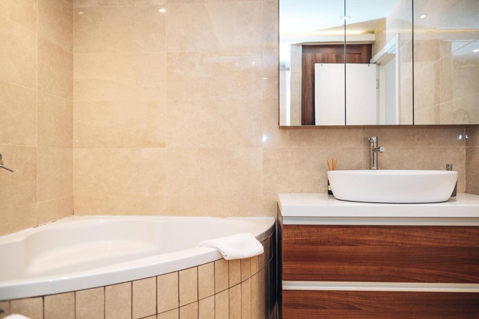 Crown Central Three Bedroom Apartment بلغراد المظهر الخارجي الصورة